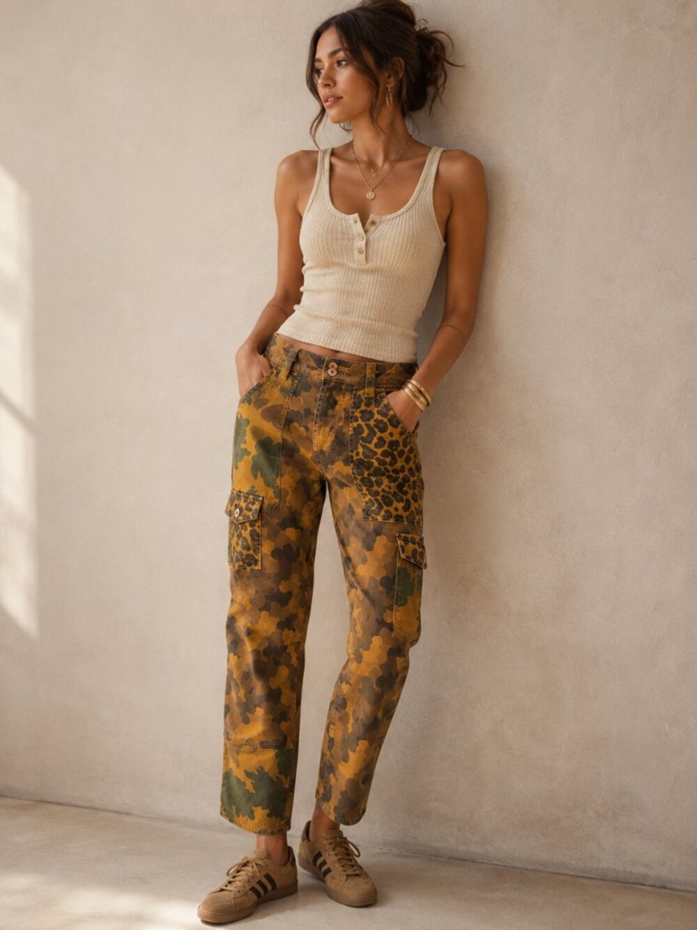 Anthropologie The Wanderer Camo Leopard Cargo Pants Size 25 Utility Patchwork